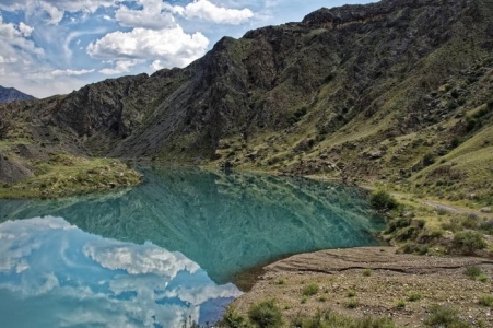 A landscape in the Naryn province, where the first of UCA's campuses was opened in 2016 Makalu